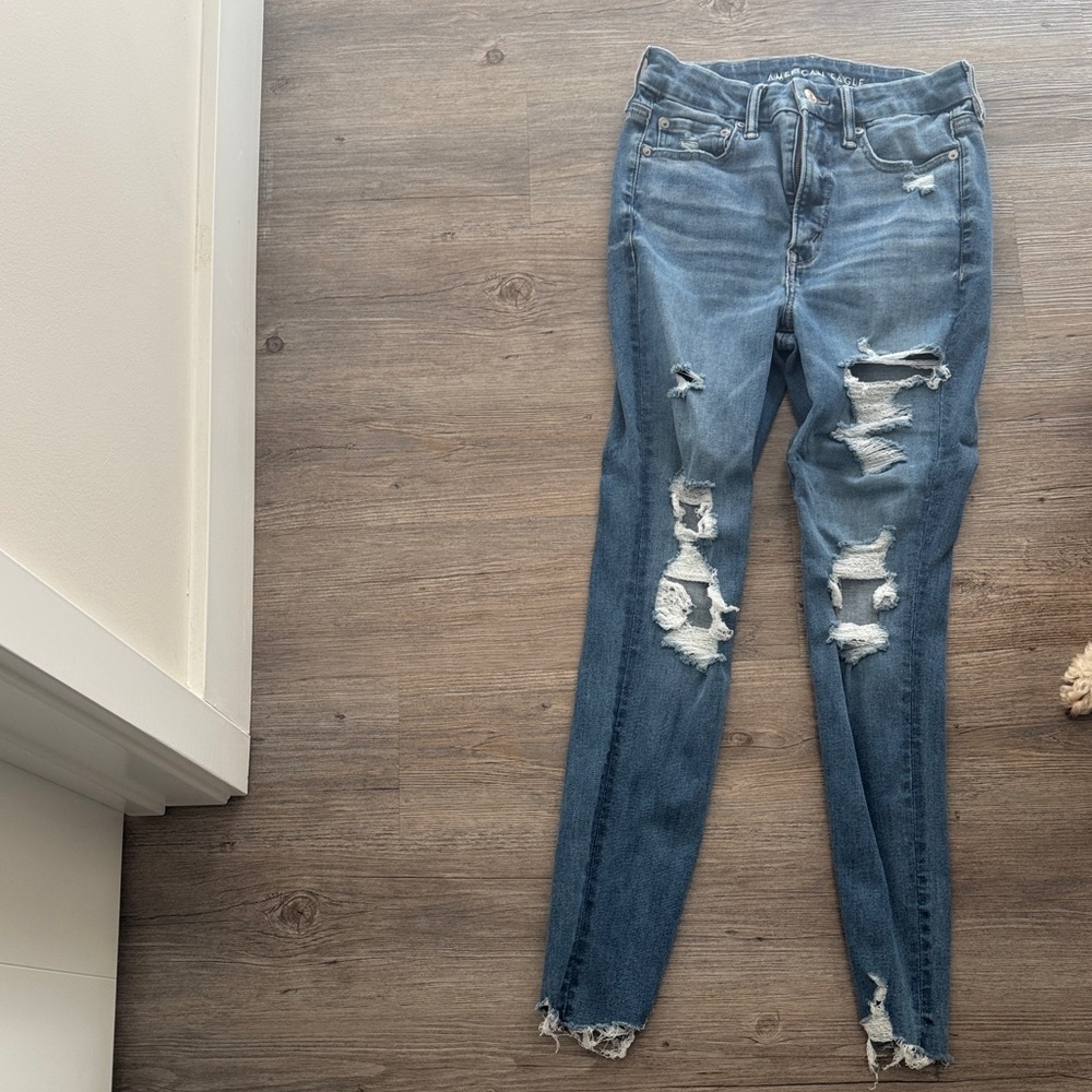 American Eagle Outfitters Blue Distressed Skinny Jeans